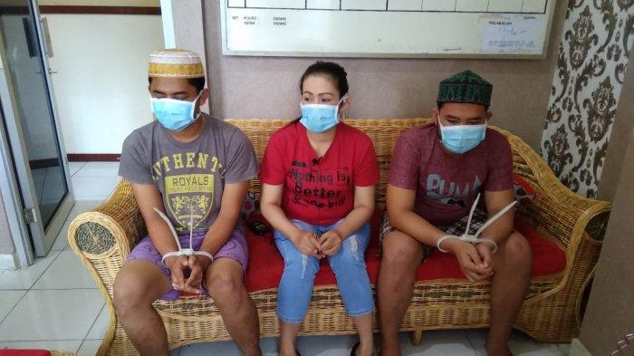 Tiga calon PMI yang lakukan pembunuhan sadis, Tika Herli (31) , Riko Apriadi (20) dan Jefri Ilto Saputra (17) | Foto Agung Dwipayana