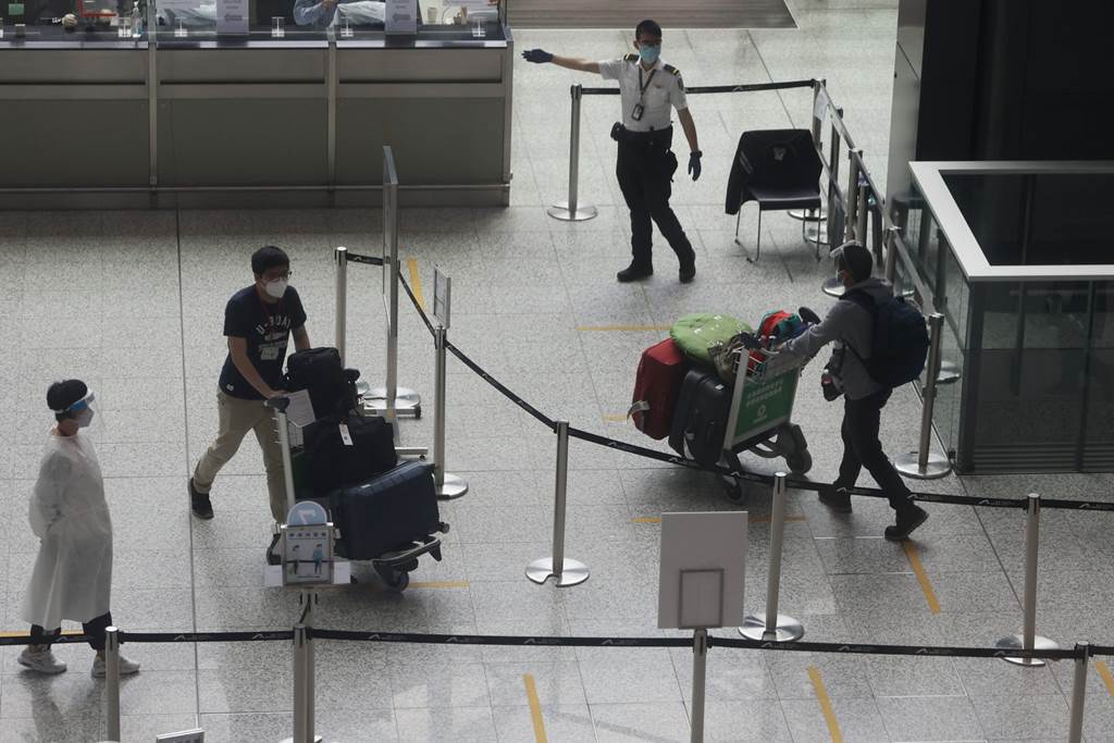 Suasana bandara internasional Hong Kong dalam situasi pandemi (Foto HK01)