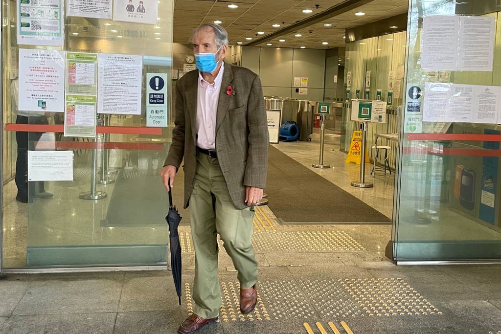 APTHORP Brian Drew pensiunan dokter berusia 80 tahun yang bebas dari tuntutan kekerasan seksual (Foto HK01)