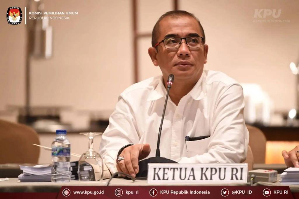 Ketua KPU RI Hasyim Asy'ari terjerat kasus asusila yang membuat dirinya dijatuhkan sanksi pemberhentian tetap oleh DKPP. (Foto KPU RI)