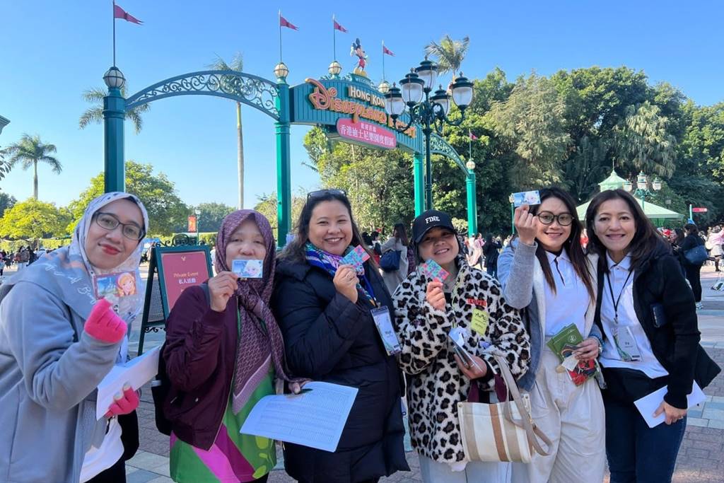 Tiket masuk Disneyland untuk PRT Asing di Hong Kong dari Li Ka Shing Foundation (Foto SCMP)