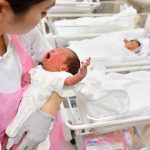 Bayi baru lahir di Jepang (Foto Nikkei Asia)